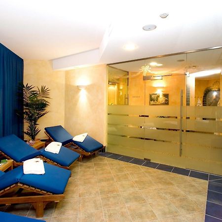 Hotel&Wellness Fra I Pini Lignano Sabbiadoro Exterior foto