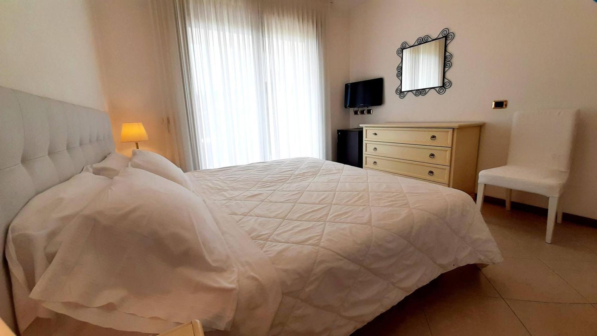 Hotel&Wellness Fra I Pini Lignano Sabbiadoro Exterior foto